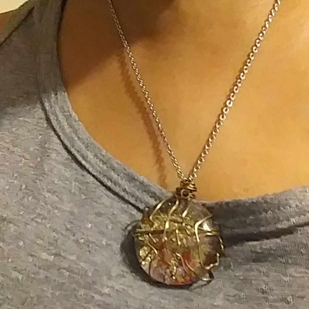 Glitter Pendant Necklace